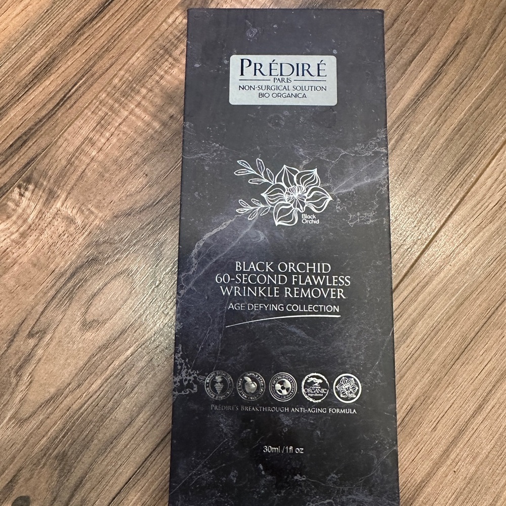 Black Orchid Wrinkle Remover - Black